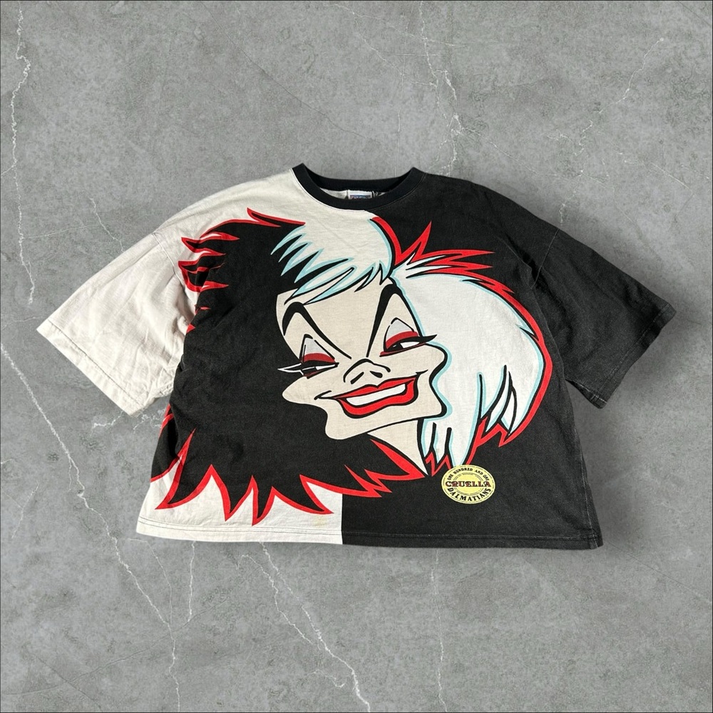 Vintage Disney Villains Shirt Adult Medium‎ Black Cruella Deville AOP Boxy 90s